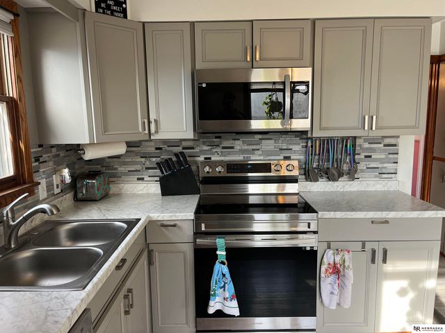 714 S 10th Street, Plattsmouth, NE 68048