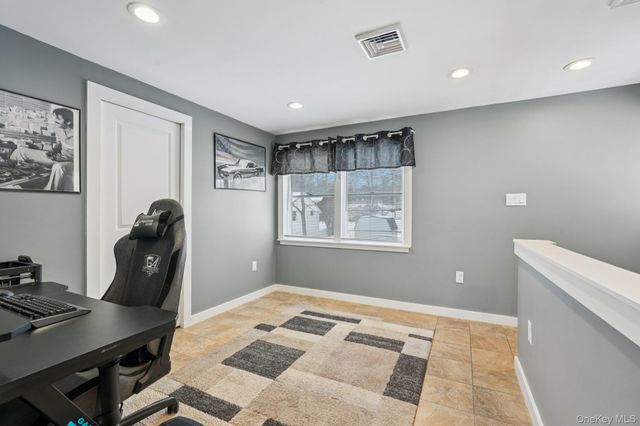 184 Quaker Street, Wallkill, NY 12589