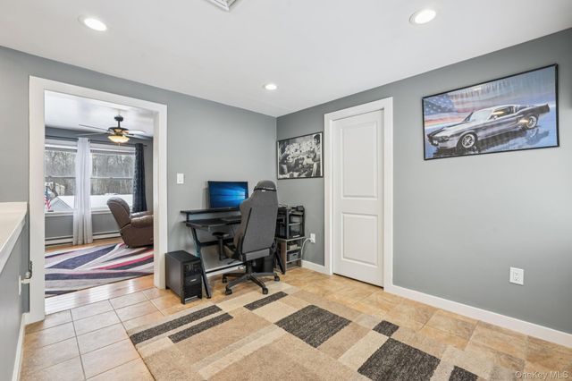 184 Quaker Street, Wallkill, NY 12589