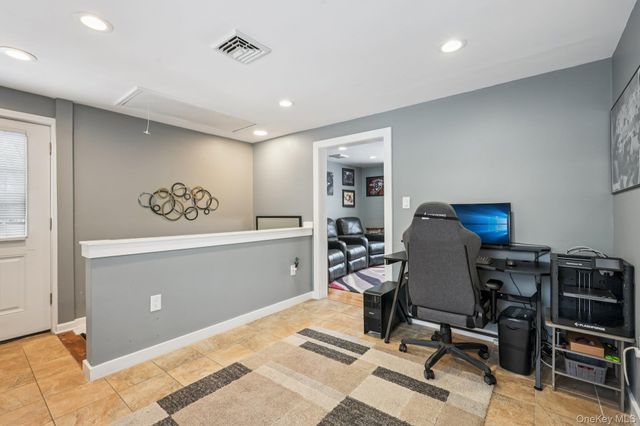 184 Quaker Street, Wallkill, NY 12589