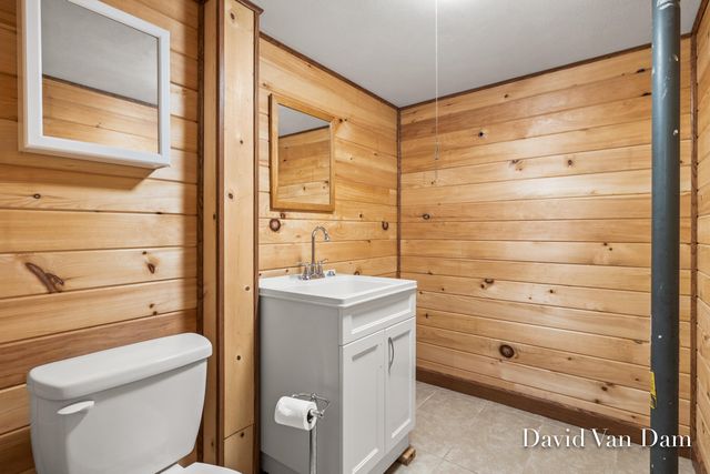 1881 N Norris Road, Yankee Springs Twp, MI 49333