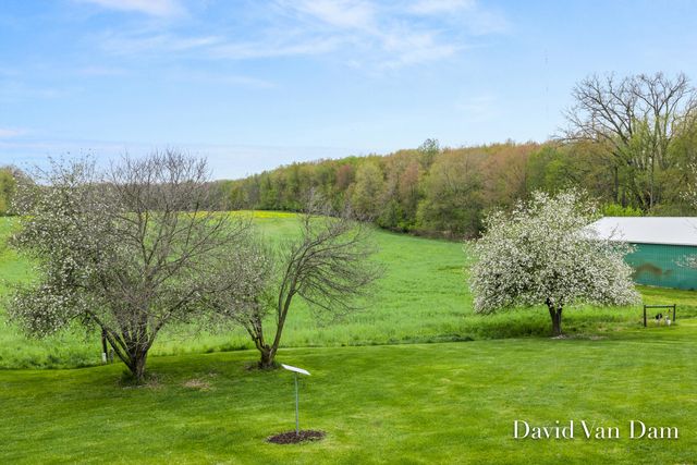 1881 N Norris Road, Yankee Springs Twp, MI 49333