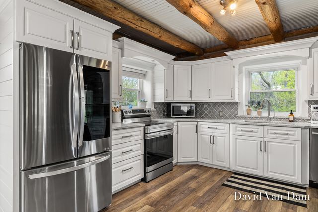1881 N Norris Road, Yankee Springs Twp, MI 49333