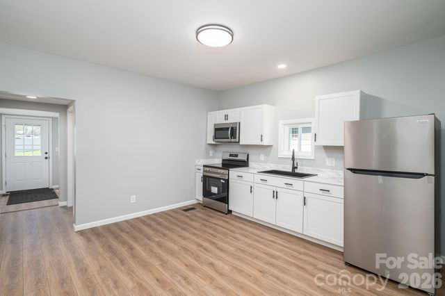 733 S Grove Street Extension, Lincolnton, NC 28092