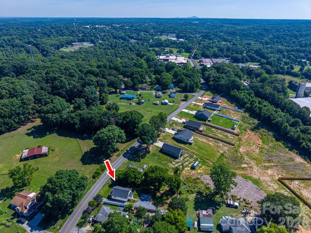 733 S Grove Street Extension, Lincolnton, NC 28092