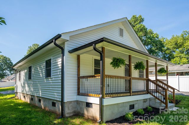 733 S Grove Street Extension, Lincolnton, NC 28092