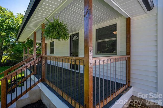 733 S Grove Street Extension, Lincolnton, NC 28092