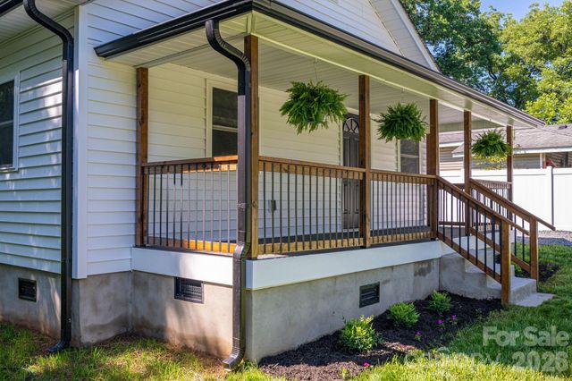 733 S Grove Street Extension, Lincolnton, NC 28092