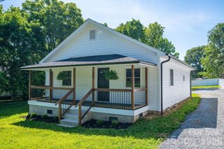 733 S Grove Street Extension, Lincolnton, NC 28092