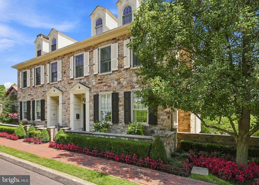 68 NEW ST, NEW HOPE, PA 18938 — exterior