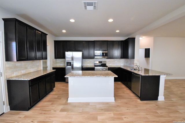 6066 AKIN CIRCLE, San Antonio, TX 78261