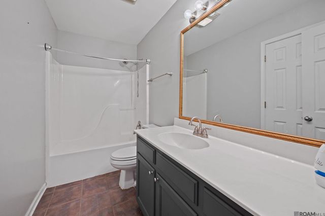 10942 Woodhaven Dr, Denham Springs, LA 70726