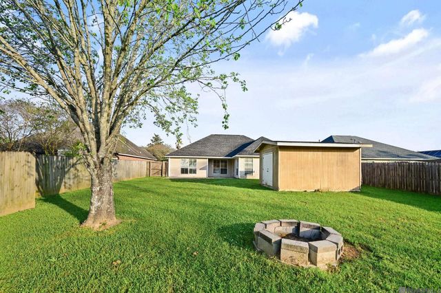 10942 Woodhaven Dr, Denham Springs, LA 70726