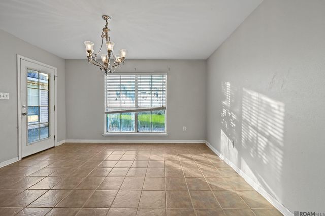 10942 Woodhaven Dr, Denham Springs, LA 70726