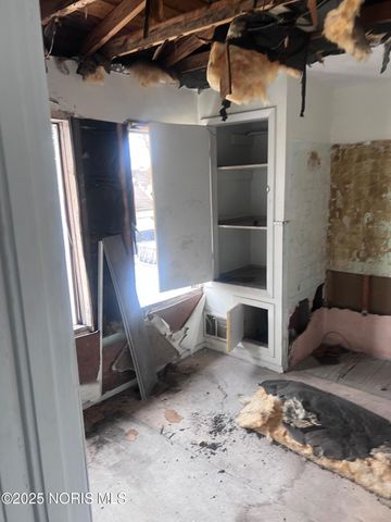 1401 Foster Avenue, Toledo, OH 43606