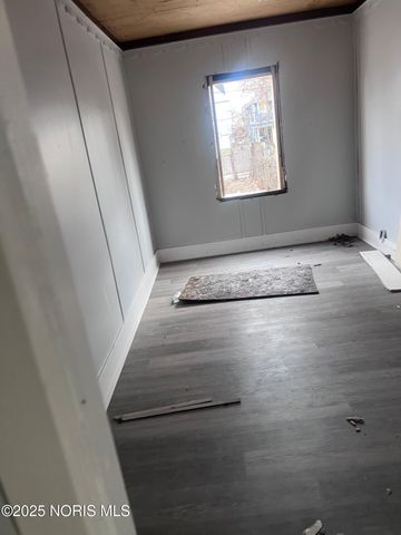 1401 Foster Avenue, Toledo, OH 43606