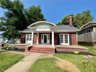 418 N Noyes Boulevard, St Joseph, MO 64501