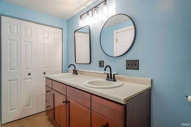 1321 S 5th Street, Lafayette, IN 47905