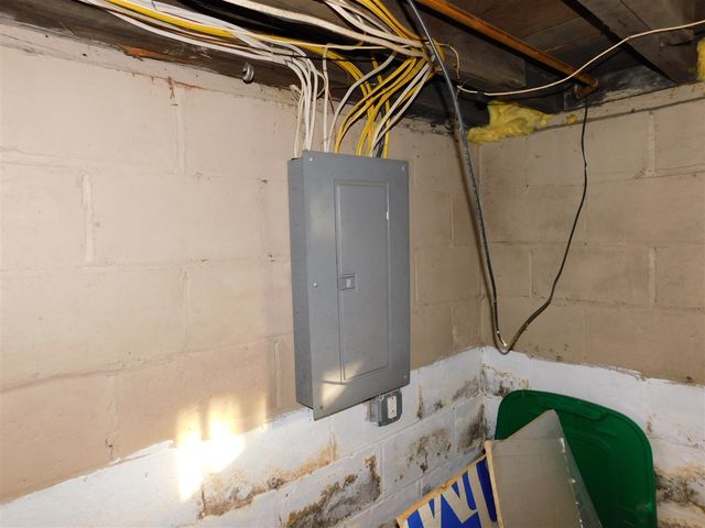 332 3rd Street, Manistee, MI 49660