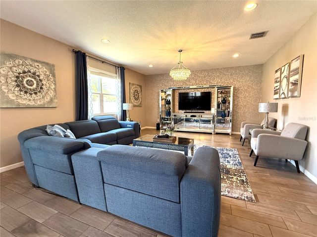 5608 BLOWING WIND PLACE, St Cloud, FL 34771