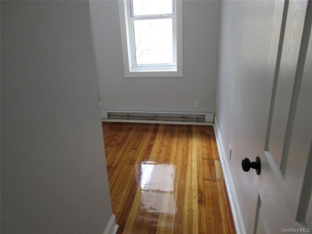 949 E 213th Street FL-2, Bronx, NY 10469