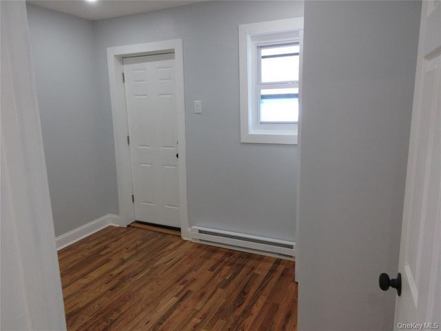 949 E 213th Street FL-2, Bronx, NY 10469