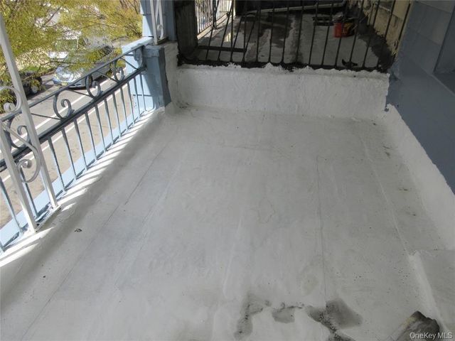 949 E 213th Street FL-2, Bronx, NY 10469