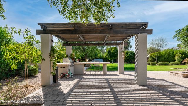 7417 E Paradise Drive, Scottsdale, AZ 85260