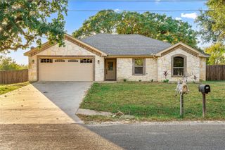 250 Old Waco Road, Gatesville, TX 76528