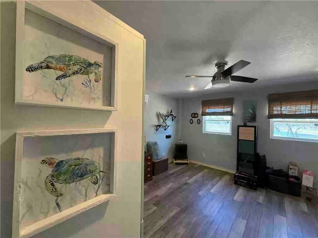 32 Augusta Circle, Aransas Pass, TX 78336