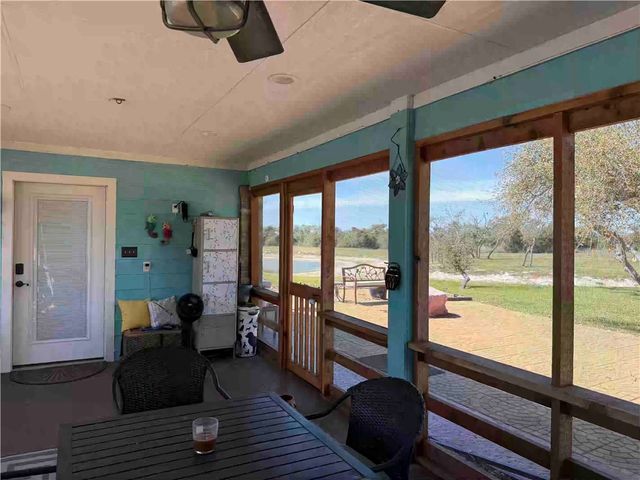 32 Augusta Circle, Aransas Pass, TX 78336