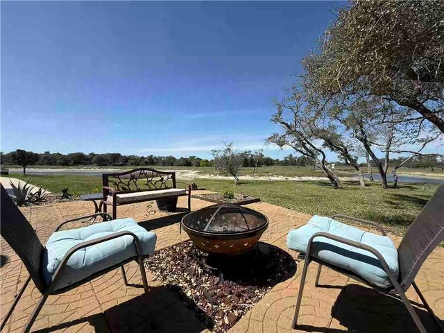 32 Augusta Circle, Aransas Pass, TX 78336