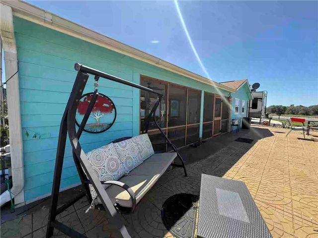32 Augusta Circle, Aransas Pass, TX 78336