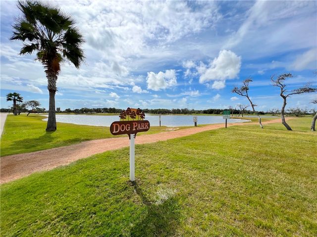 32 Augusta Circle, Aransas Pass, TX 78336