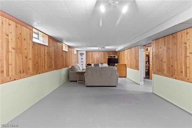 6394 Westminster Drive, Parma, OH 44129