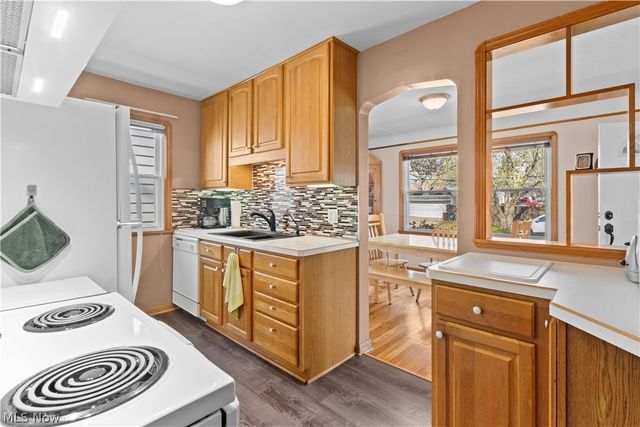 6394 Westminster Drive, Parma, OH 44129