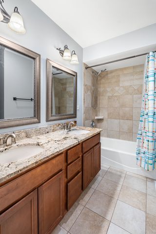 17933 S Beechwood Court, Lockport, IL 60441