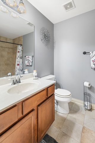 17933 S Beechwood Court, Lockport, IL 60441