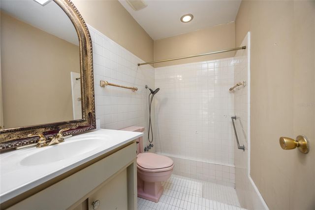 2010 NW 32ND TERRACE, Gainesville, FL 32605