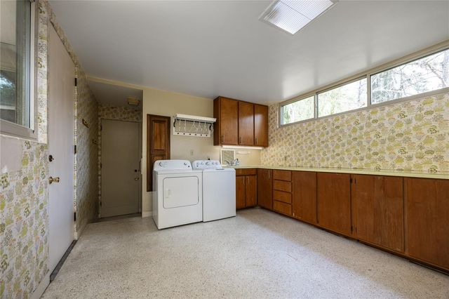 2010 NW 32ND TERRACE, Gainesville, FL 32605