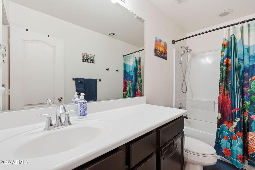 Image 14 of property listing at 4036 S 183RD Lane, Goodyear, AZ 85338