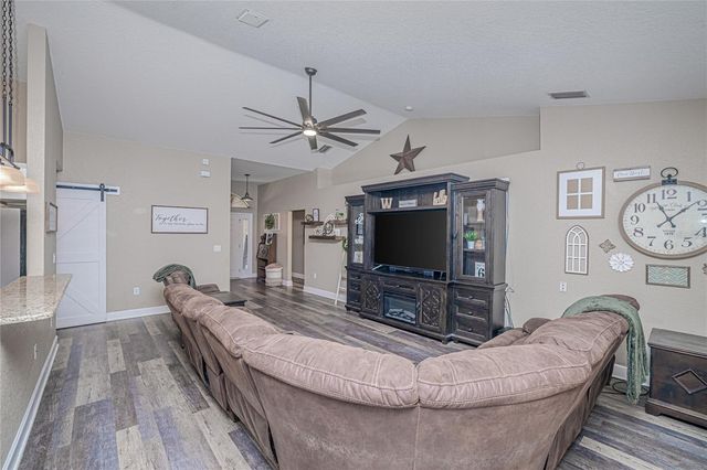 1091 COMFORT LANE, North Port, FL 34288