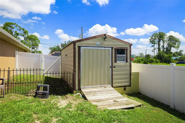 1091 COMFORT LANE, North Port, FL 34288