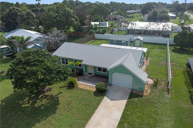 2320 12th Avenue SW, Vero Beach, FL 32962