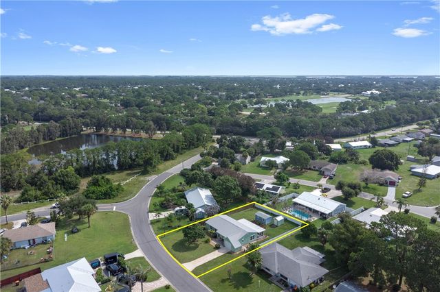 2320 12th Avenue SW, Vero Beach, FL 32962