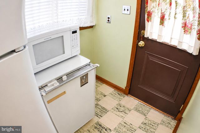 4502 MAPLE RD, Suitland, MD 20746