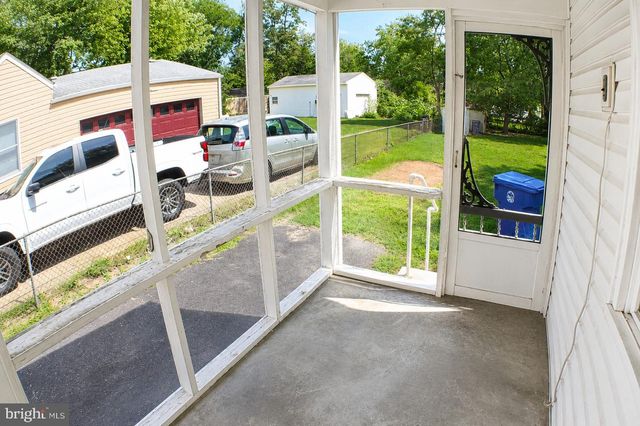 4502 MAPLE RD, Suitland, MD 20746