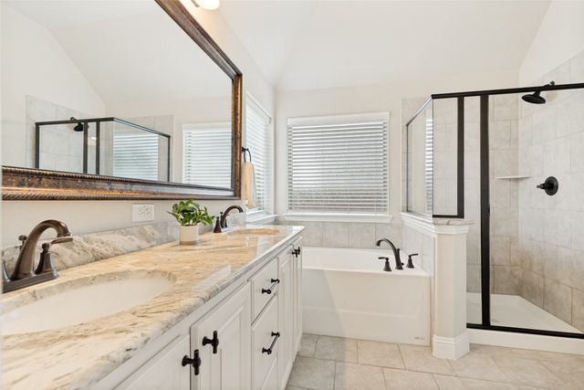 212 PROVIDENCE Drive, Van Alstyne, TX 75495