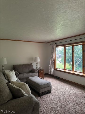 3874 April Drive, Uniontown, OH 44685