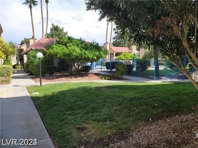 4720 Obannon Drive D, Las Vegas, NV 89102